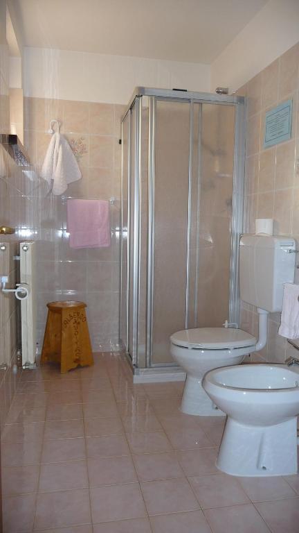 Albergo Nuoitas ฟอร์นี ดิ โซปรา ภายนอก รูปภาพ